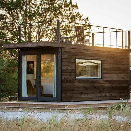 New The Perry Cozy Container Home Fredericksburg Zewnętrze zdjęcie