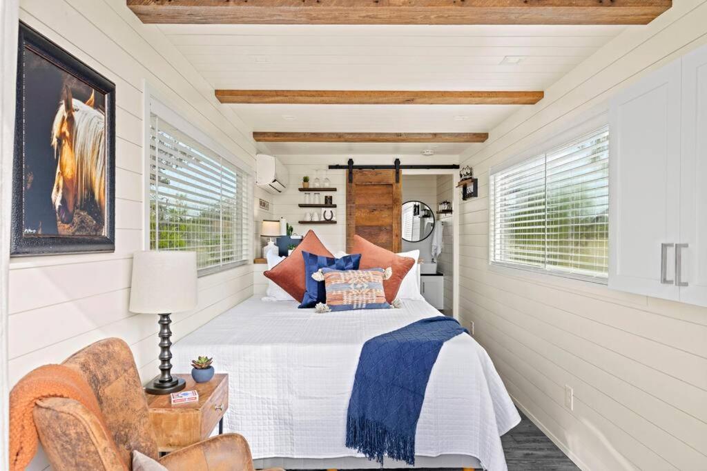 New The Perry Cozy Container Home Fredericksburg Zewnętrze zdjęcie