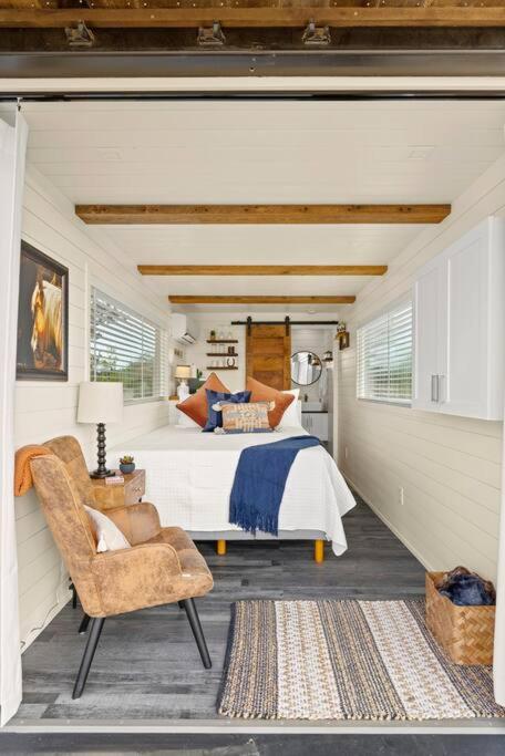 New The Perry Cozy Container Home Fredericksburg Zewnętrze zdjęcie