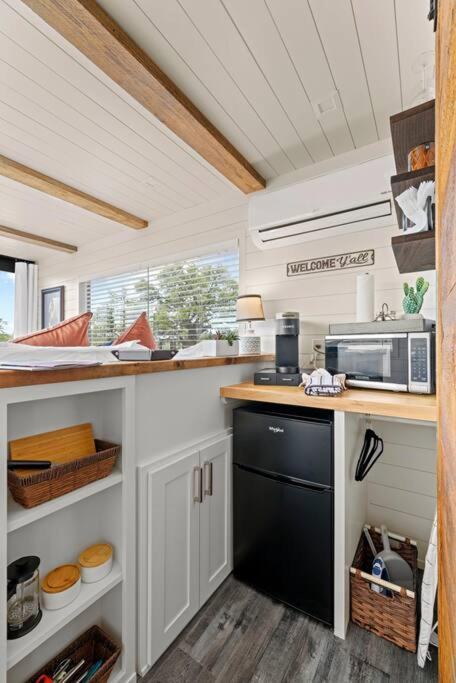 New The Perry Cozy Container Home Fredericksburg Zewnętrze zdjęcie